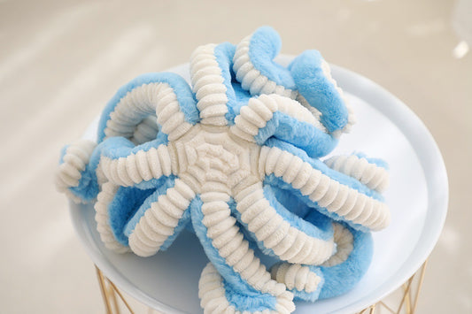 Hug - Tentacle Octopus Plush