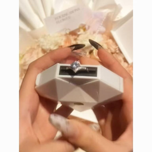 Magic Heart - open Ring Proposal Box