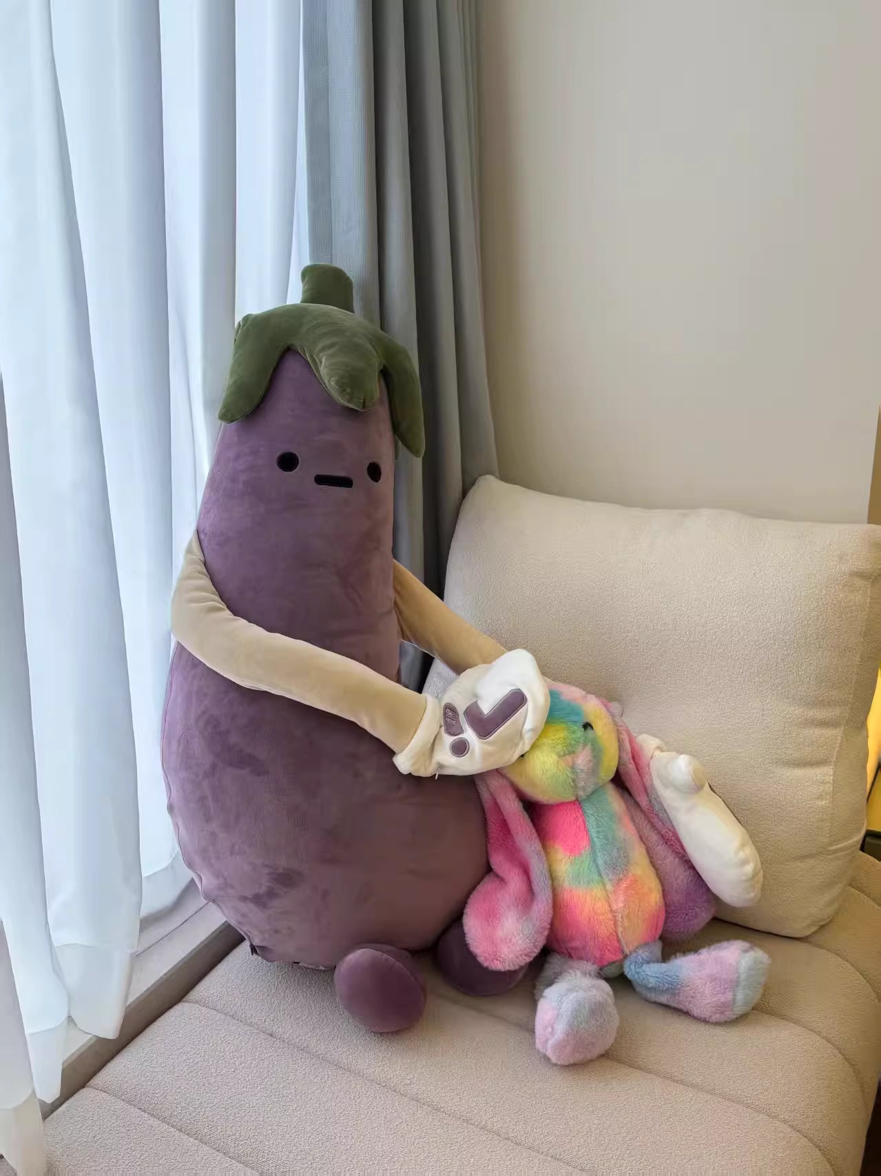 Eggplant King Sleep - inducing Patting Plush